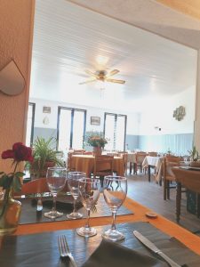 grandes salle de l'auberge de saint pantaléon les vignes